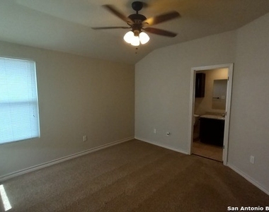 6631 Mia Way - Photo Thumbnail 14