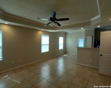 6631 Mia Way - Photo Thumbnail 1