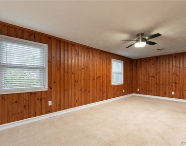 1701 Lauderdale Drive - Photo Thumbnail 25