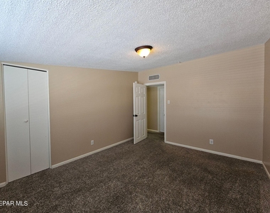 10224 Luella Avenue - Photo Thumbnail 13