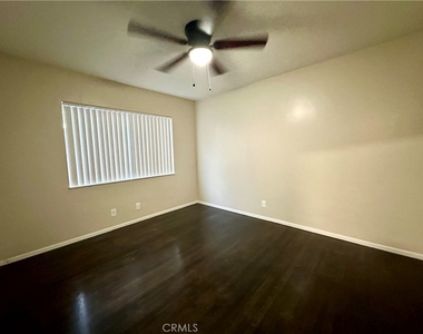 2309 Cedar - Photo Thumbnail 10