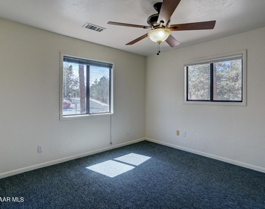 812 Coronado Avenue - Photo Thumbnail 14