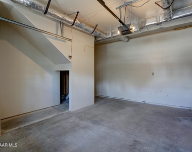 812 Coronado Avenue - Photo Thumbnail 16