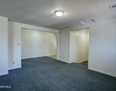 812 Coronado Avenue - Photo Thumbnail 3