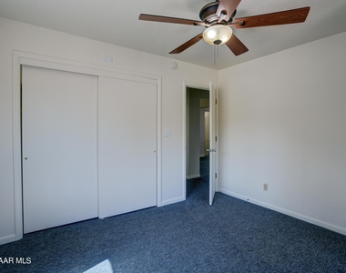 812 Coronado Avenue - Photo Thumbnail 12