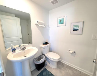 2881 Pierr Street - Photo Thumbnail 9