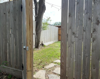 4109 Degeorge Street - Photo Thumbnail 11