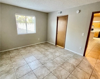 2650 Sumac Lane - Photo Thumbnail 17