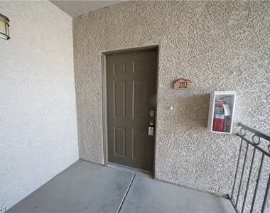 8250 N Grand Canyon Drive - Photo Thumbnail 4