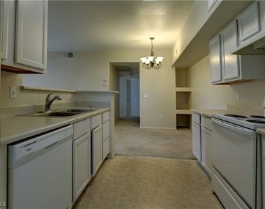 2615 W Gary Avenue - Photo Thumbnail 5