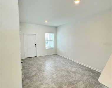 2720 Pierr Street - Photo Thumbnail 11