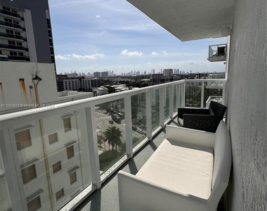 2457 Collins Ave - Photo Thumbnail 22