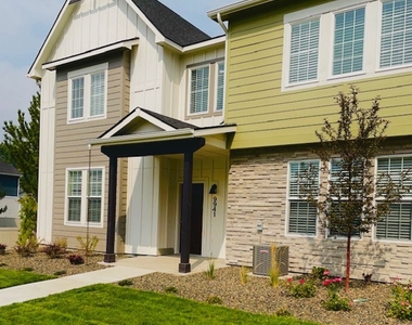 Townhomes At Union Square W. Campville Street - Photo Thumbnail 7