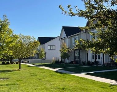 Townhomes At Union Square W. Campville Street - Photo Thumbnail 17