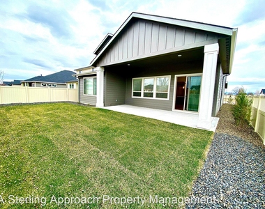 5079 N Brody Ave - Photo Thumbnail 4