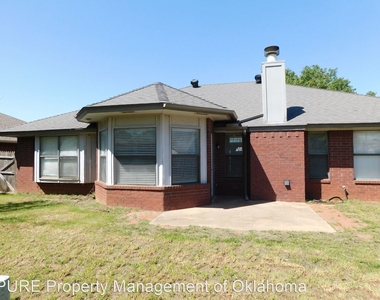 2920 Edinburg Drive - Photo Thumbnail 15