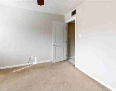 300 Lozes Ave Apt 1304 - Photo Thumbnail 10