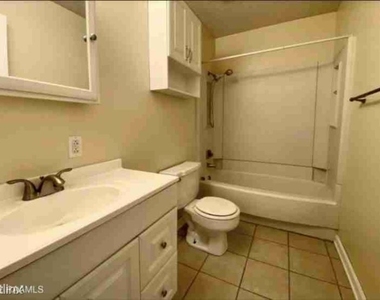 300 Lozes Ave Apt 1304 - Photo Thumbnail 9