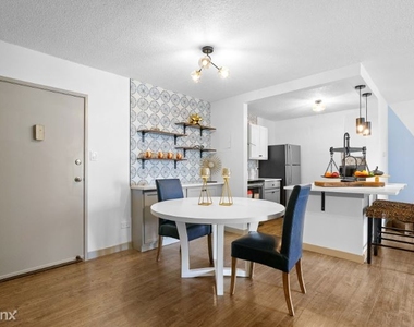 2281 S Vaughn Way Unit 201a Unit 201a - Photo Thumbnail 1