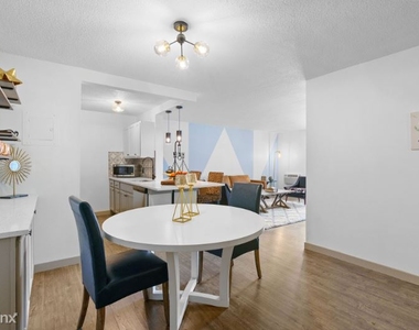 2281 S Vaughn Way Unit 201a Unit 201a - Photo Thumbnail 5