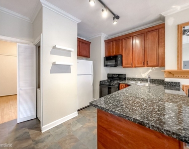 879 W. Cornelia, Unit 6 - Photo Thumbnail 1