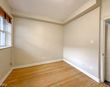 879 W. Cornelia, Unit 6 - Photo Thumbnail 13