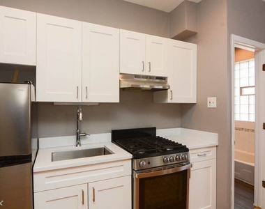 5516 N. Kenmore, Unit A903 - Photo Thumbnail 3