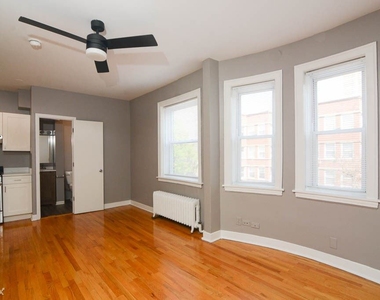 5516 N. Kenmore, Unit A903 - Photo Thumbnail 11