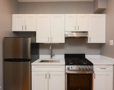 5516 N. Kenmore, Unit A903 - Photo Thumbnail 1