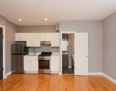 5516 N. Kenmore, Unit A903 - Photo Thumbnail 9