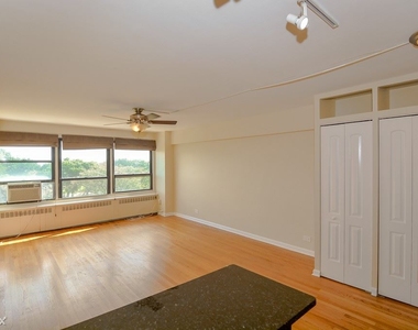 4180 N. Marine Drive, Unit A706 - Photo Thumbnail 4