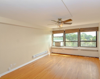 4180 N. Marine Drive, Unit A706 - Photo Thumbnail 5