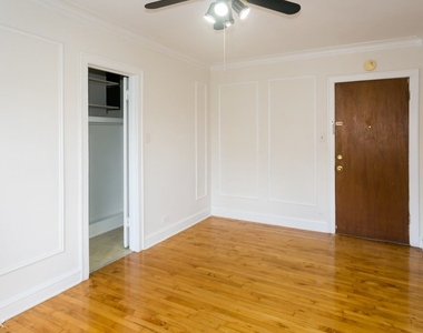 5516 N. Kenmore, Unit A704 - Photo Thumbnail 11