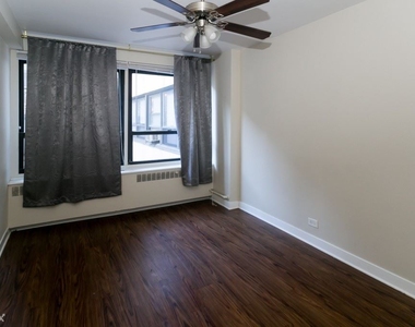 4180 N. Marine Drive, Unit A902 - Photo Thumbnail 11