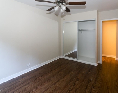 4180 N. Marine Drive, Unit A902 - Photo Thumbnail 14