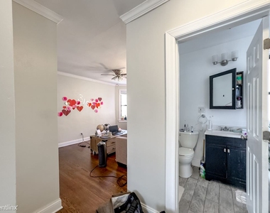 3845 N. Greenview, Unit S-6 - Photo Thumbnail 17