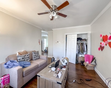 3845 N. Greenview, Unit S-6 - Photo Thumbnail 10