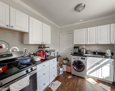 3845 N. Greenview, Unit S-6 - Photo Thumbnail 2