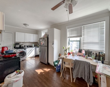 3845 N. Greenview, Unit S-9 - Photo Thumbnail 6