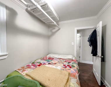 2131 W. Giddings, Unit M - Photo Thumbnail 9