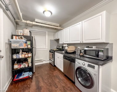 2131 W. Giddings, Unit M - Photo Thumbnail 1