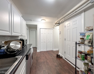 2131 W. Giddings, Unit M - Photo Thumbnail 3