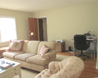 192 Nassau Road - Photo Thumbnail 6