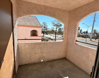 7570 Flamingo Road - Photo Thumbnail 5