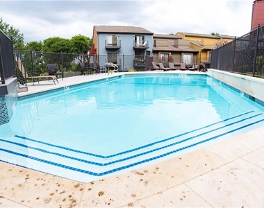 1501 Barton Springs Rd - Photo Thumbnail 22