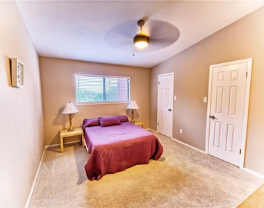 1501 Barton Springs Rd - Photo Thumbnail 15