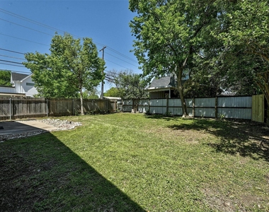 7003 Yates Ave - Photo Thumbnail 18