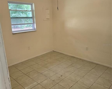 5805 Pine Street - Photo Thumbnail 2