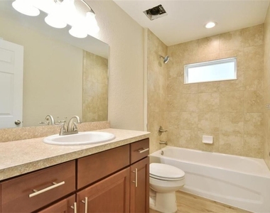 6707 Sw 64 Avenue - Photo Thumbnail 21