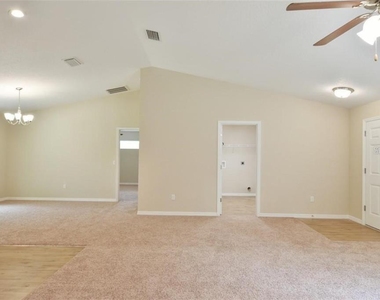 6707 Sw 64 Avenue - Photo Thumbnail 5